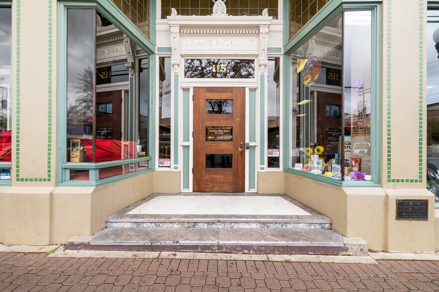 More Photos Of 115-125 NW Oregon Ave, Bend Storefront Retail Office For Sale