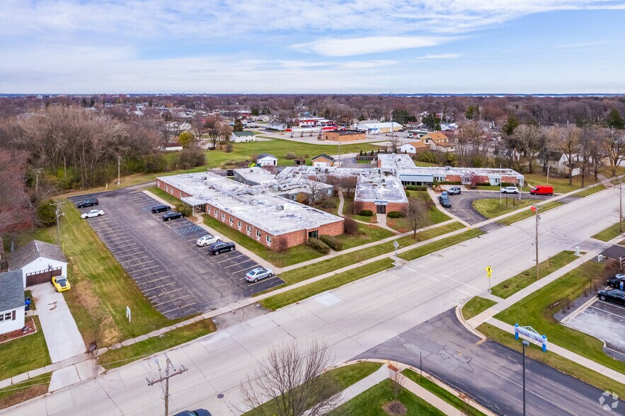 More Photos Of 125 Byrd Ave, Neenah Apartments For Sale
