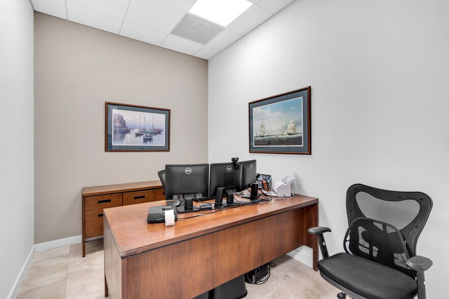 More Photos Of 2020 Ponce De Leon Blvd, Coral Gables Office For Sale