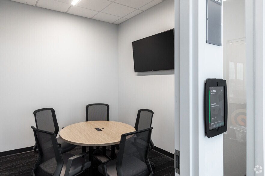 More Photos Of 333 S Garland Ave, Orlando Office For Lease