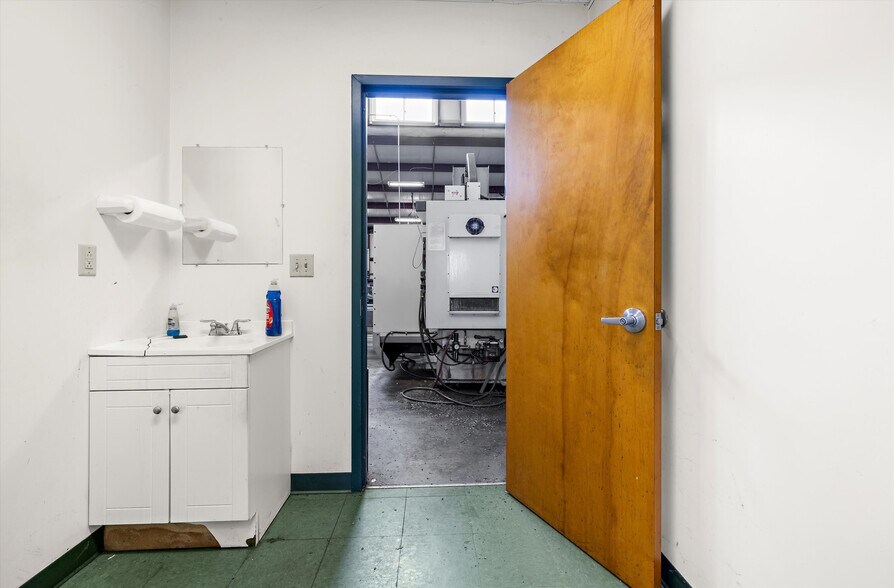 More Photos Of 25416 Commerce Ln, Chestertown Manufacturing For Sale