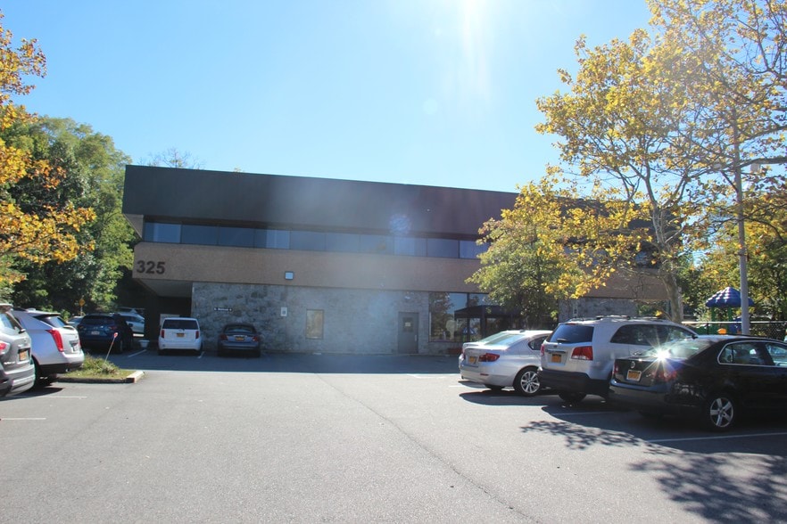 More Photos Of 325 S Highland Ave, Briarcliff Manor Village Medical For Lease