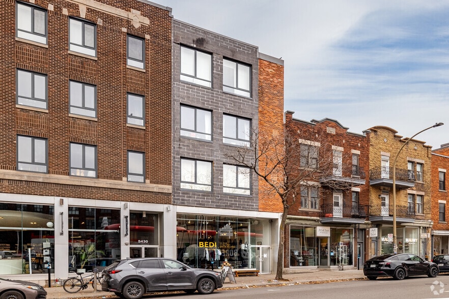 5432 Saint Laurent Boul, Montréal, QC H2T 1S1 Storefront Retail