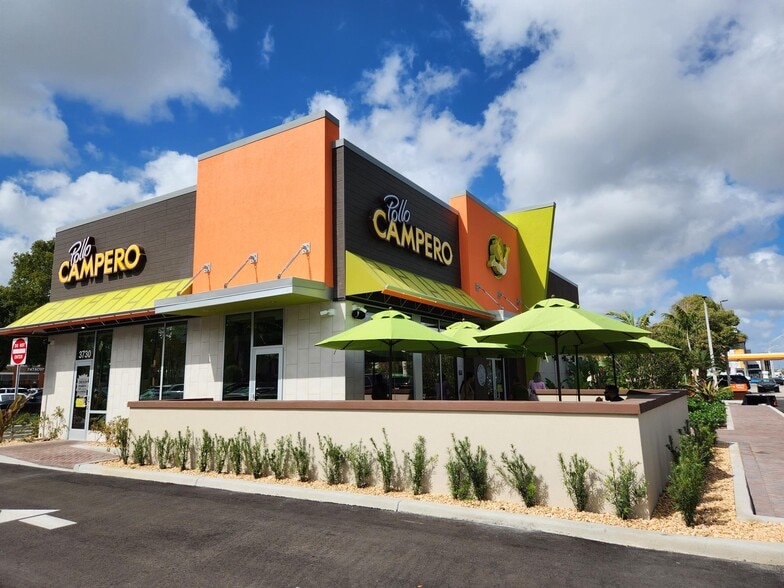 More Photos Of 7902-7930 NW 36th St, Doral Storefront Retail Office For Lease