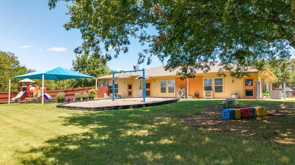 More Photos Of 1901 National Park Blvd, Austin Daycare Center For Lease