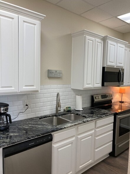 More Photos Of 1912 11th St, Wichita Falls Apartments For Sale
