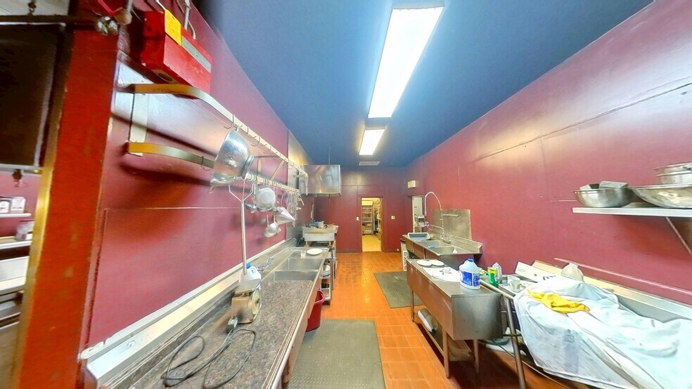 More Photos Of 295534 US Highway 101, Quilcene Flex For Sale