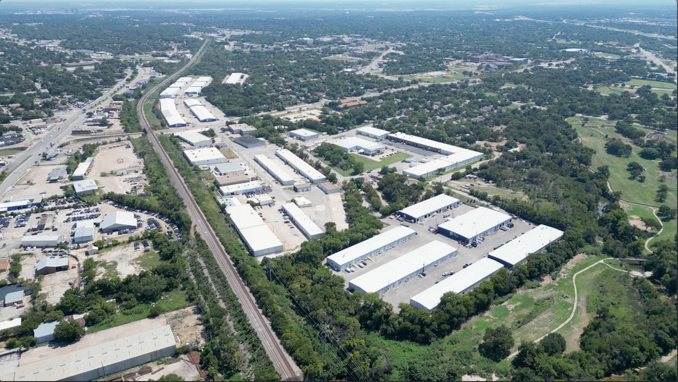 More Photos Of 2402-2404 Blue Smoke Ct, Fort Worth Unknown For Lease