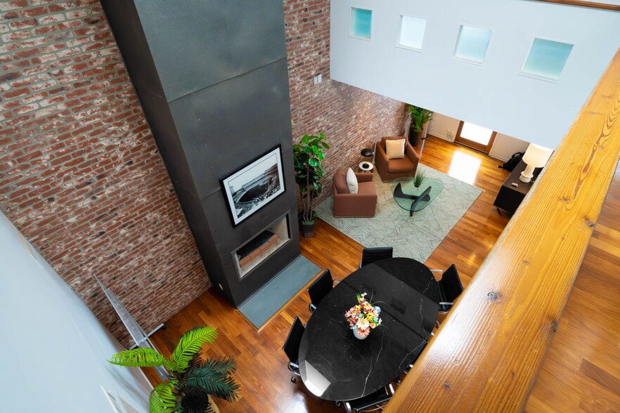 More Photos Of 1411-1413 Cloverfield Blvd, Santa Monica Apartments For Sale