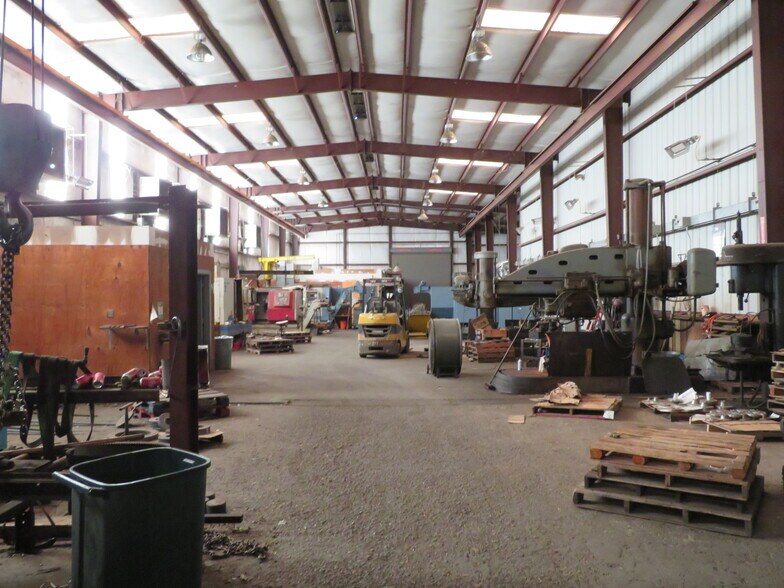 More Photos Of 9202 Lambright Rd, Houston Warehouse For Sale
