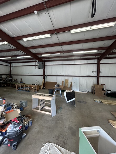 More Photos Of 205 Fleming St, Williamsport Self Storage For Lease