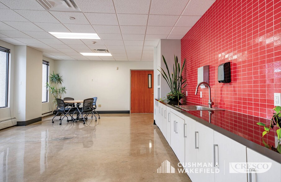 More Photos Of 29100 Aurora Rd, Solon Office For Lease