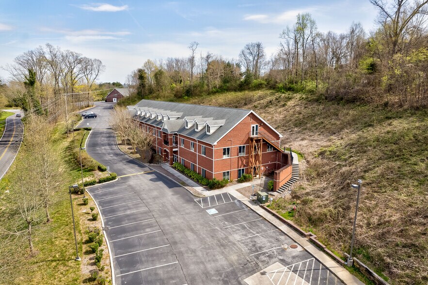 More Photos Of 2265 Old Highway 95, Lenoir City Office For Sale