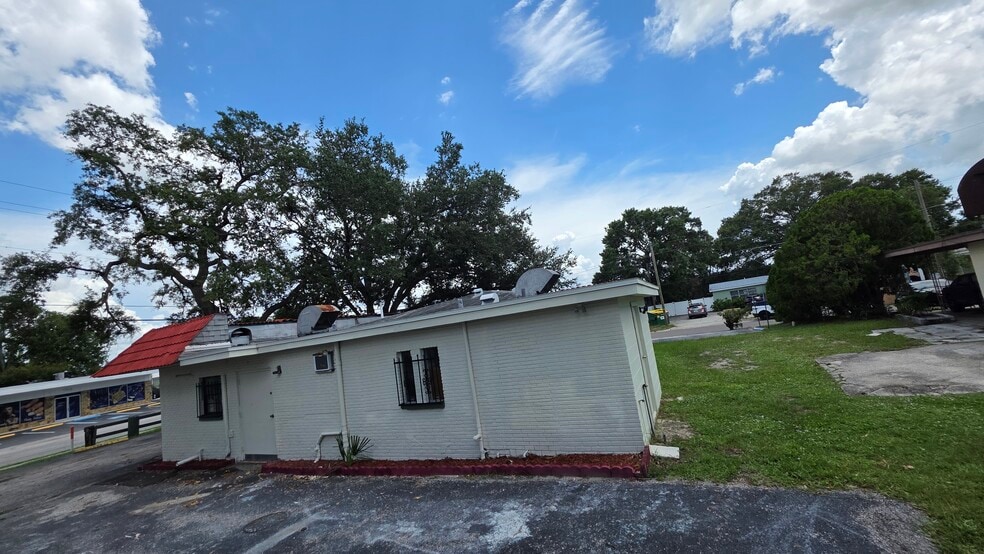 More Photos Of 7102 N Armenia Ave, Tampa Flex For Lease