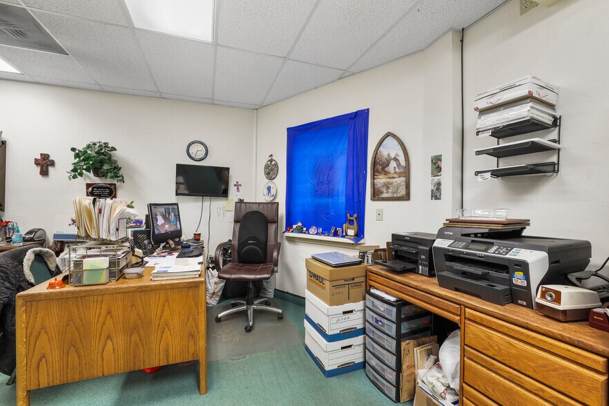 More Photos Of 807 Emerald Bay Rd, South Lake Tahoe Office For Sale