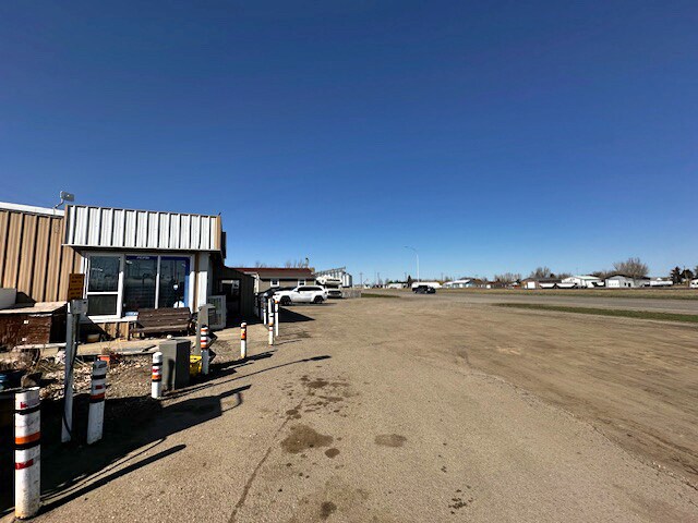 More Photos Of 604 1 St S, Grassy Lake General Retail For Sale