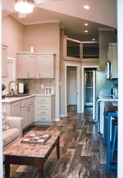 More Photos Of 1907 Pinecrest Rd, Trinity Trailer Camper Park For Sale