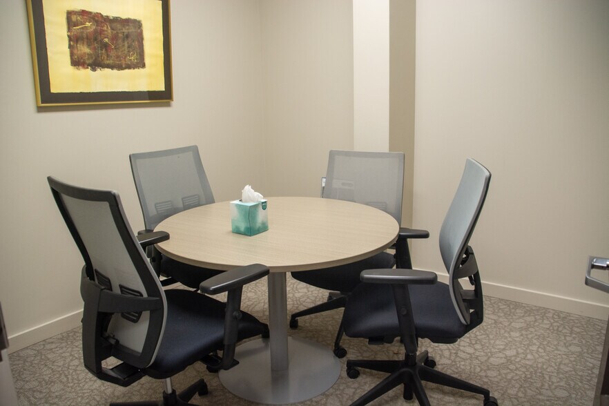 More Photos Of 1600 E Franklin St, Chapel Hill Medical For Sale