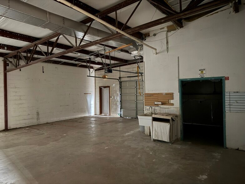 More Photos Of 501 N Ed Carey Dr, Harlingen Freestanding For Lease