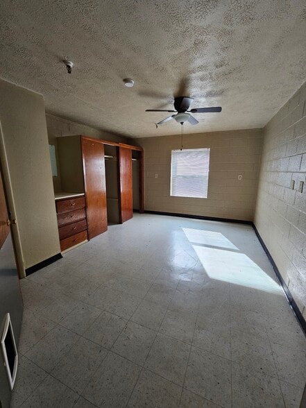 More Photos Of 215 W 3rd St, Helena Healthcare For Sale
