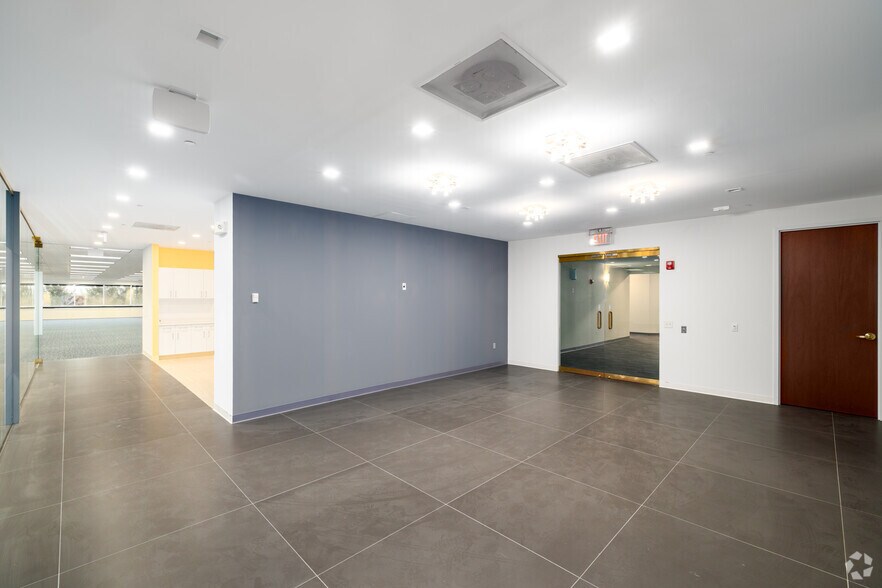 More Photos Of 1150 Route 22 E, Bridgewater Medical For Sale