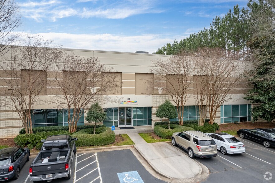 More Photos Of 55 Chastain Rd NW, Kennesaw Distribution For Lease
