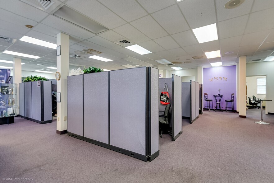 More Photos Of 13242 NW 7th Ave, Miami Office Residential For Sale