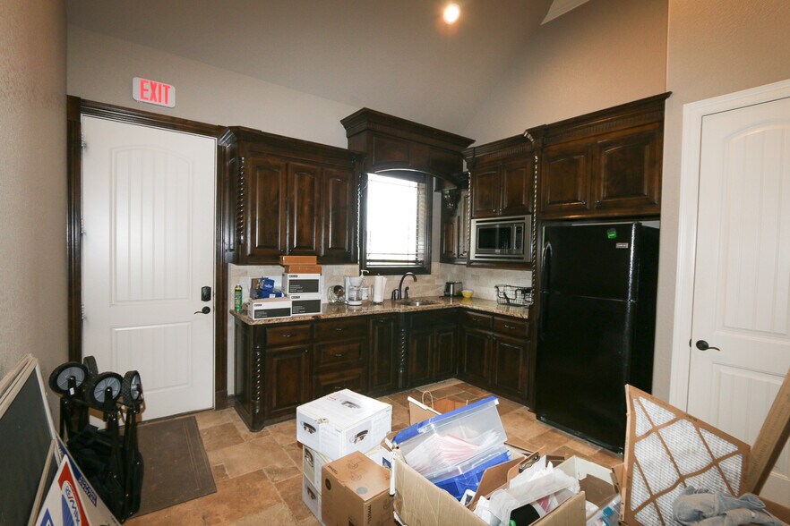 More Photos Of 15488 Fm 2493, Tyler Medical For Lease
