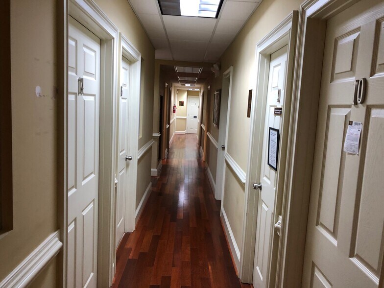 More Photos Of 188 Upper Riverdale Rd, Jonesboro Storefront Retail Office For Lease