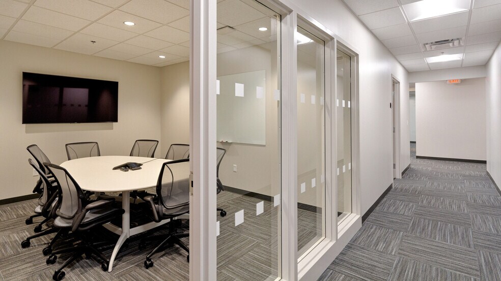 More Photos Of 500 Lee St E, Charleston Office For Lease