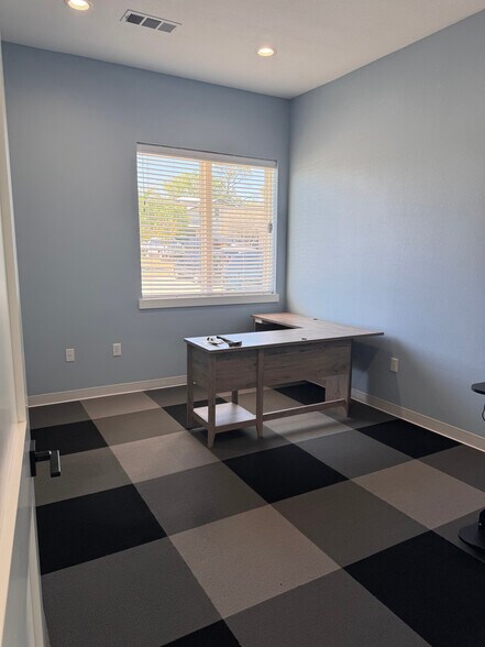 More Photos Of 1140 N Kimball Ave, Southlake Office For Lease