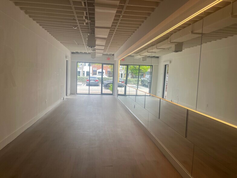 More Photos Of 3700 S Dixie Hwy, West Palm Beach Storefront Retail Office For Lease