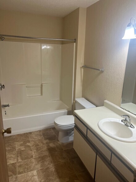 More Photos Of 160 Homestead Rd, Mankato Apartments For Sale