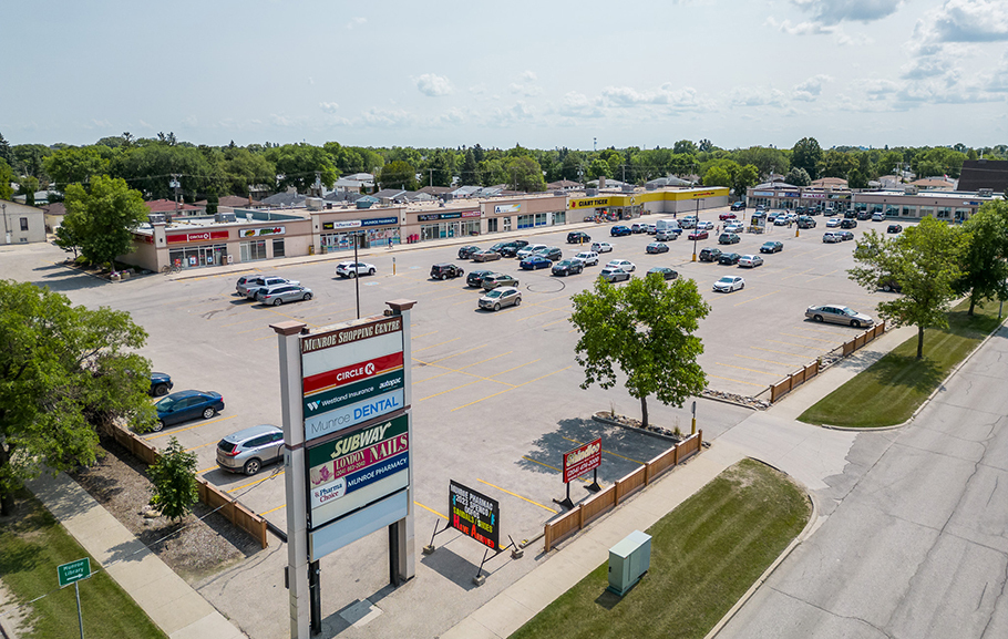 Primary Photo Of 489 London St, Winnipeg General Retail For Lease