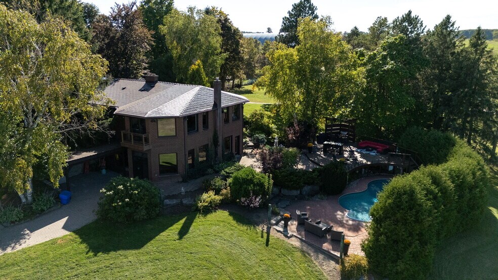 More Photos Of 15735 Ontario 27, Schomberg Warehouse For Sale