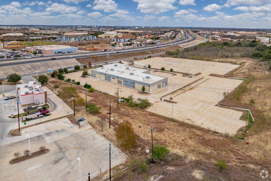 More Photos Of 8762 State Highway 151, San Antonio Auto Dealership For Sale