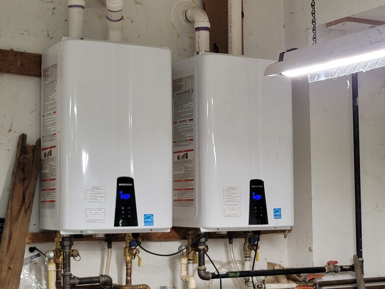 More Photos Of 192 Yantz Rd, Red Hook Light Distribution For Lease