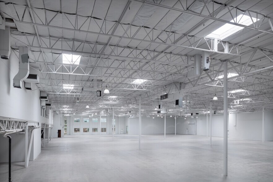 More Photos Of 6197 El Camino Real, Carlsbad Light Manufacturing For Sale