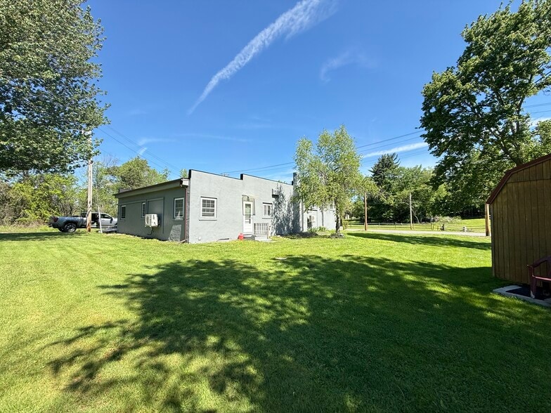 More Photos Of 84 Cimarron Rd, Monticello Freestanding For Sale