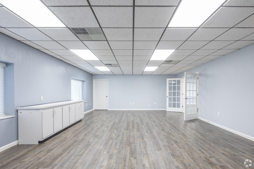 More Photos Of 1802 S Fiske Blvd, Rockledge Office For Lease