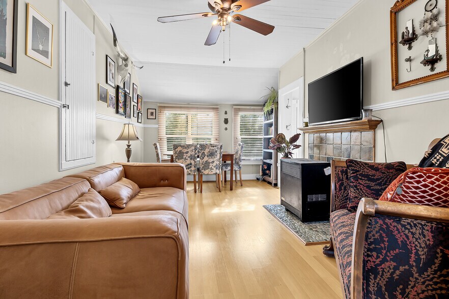 More Photos Of 883 Lighthouse Ave, Monterey General Retail For Sale