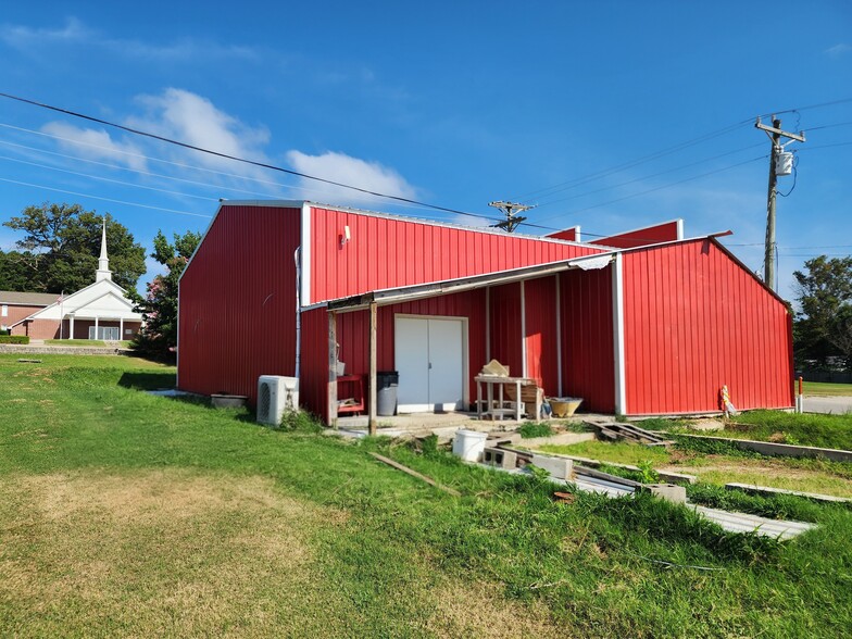 More Photos Of 122 W Richardson Ave, Puxico Restaurant For Sale