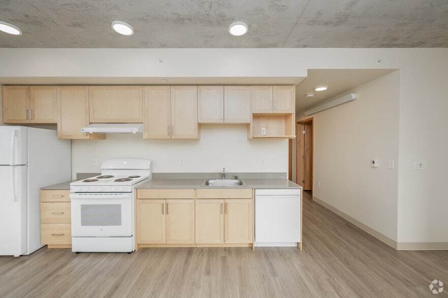 More Photos Of 1400 Madison St, Seattle Apartments For Lease