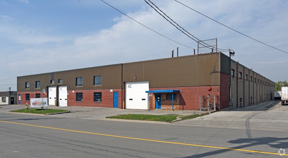 More Photos Of 38-42 Howden Rd, Toronto Warehouse For Lease