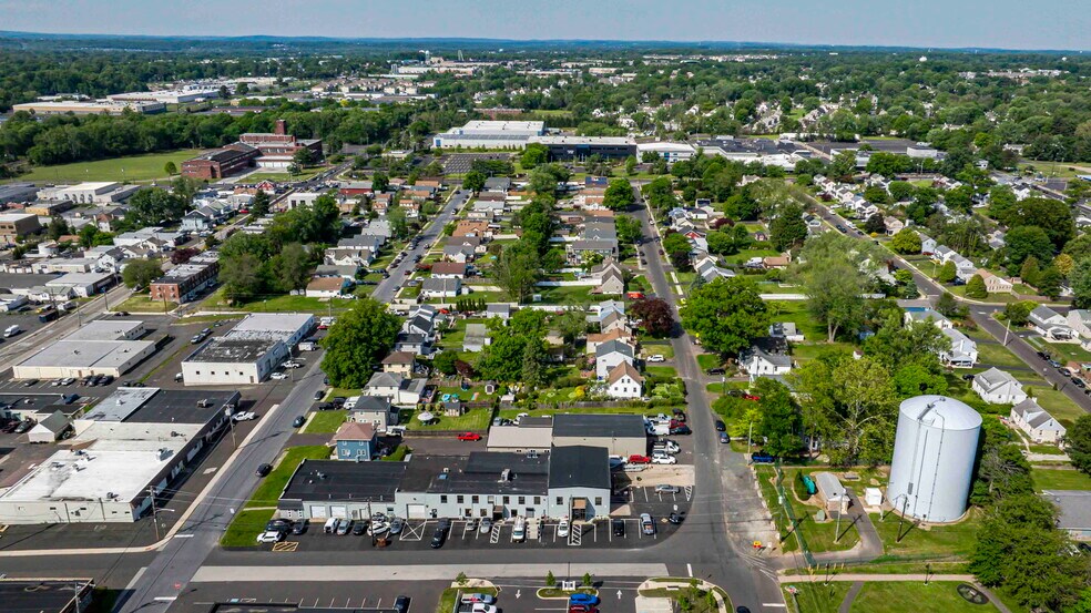 More Photos Of 400 Lincoln Ave, Hatboro Light Distribution For Sale