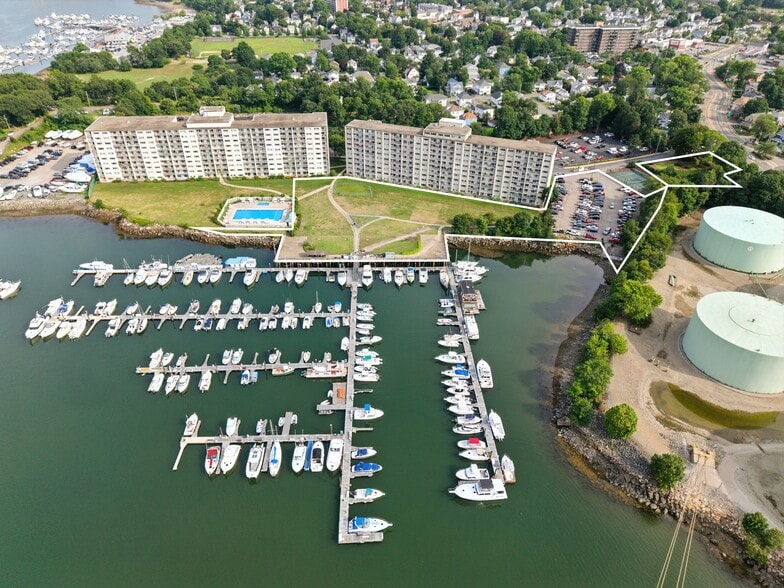 More Photos Of 1 Cove Way, Quincy Marina For Sale