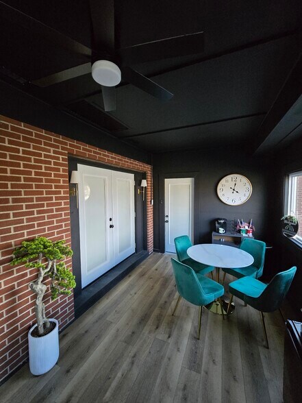 More Photos Of 9273 W 1050 N, Elwood Freestanding For Sale