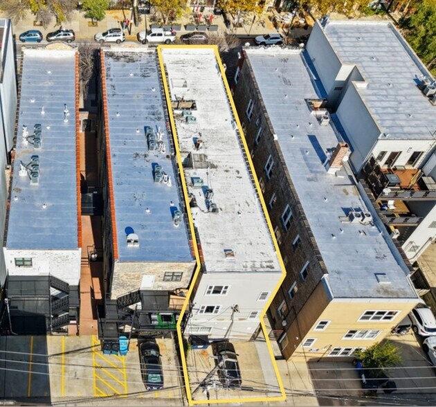 More Photos Of 2149 W Division St, Chicago Apartments For Sale