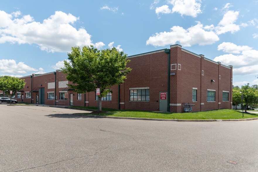 More Photos Of 5901-5905 School Ave, Richmond Flex For Sale