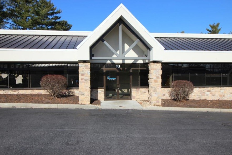 Primary Photo Of 10 Commerce Dr, Wyomissing Unknown For Lease